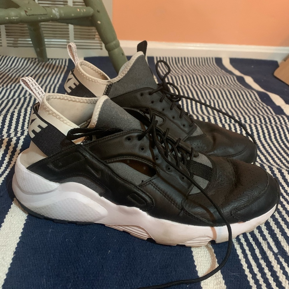 Size 12 US huaraches